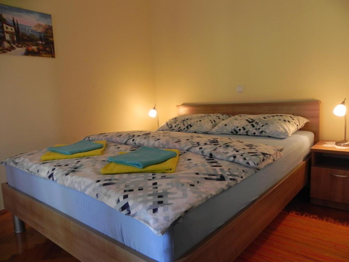 Apartments Katalenic Selce Exterior photo